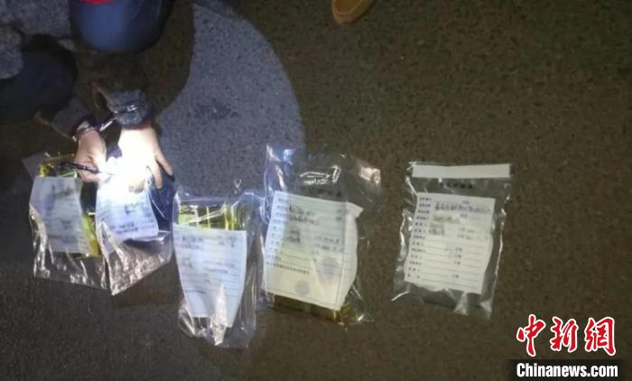 圖為云南警方查獲的毒品?！≡颇鲜」矎d供圖 攝